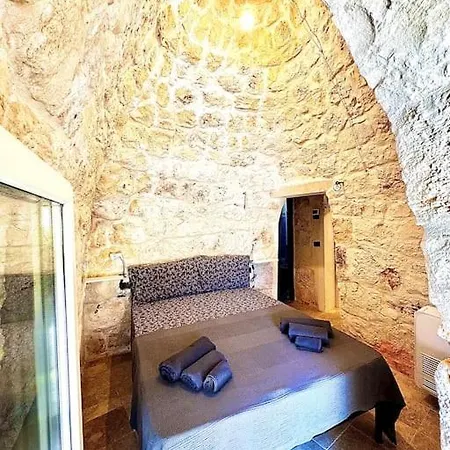 Trullo Damanera - Con Piscina E Uliveto Apartmán