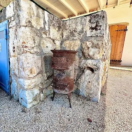 Trullo Damanera - Con Piscina E Uliveto Apartmán *
